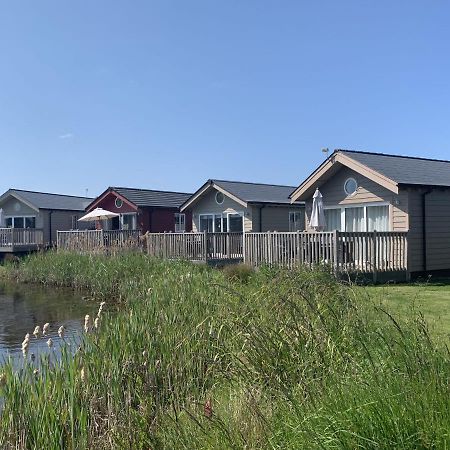 The Lake House At The Bay Filey, Sleeps 4, 1 Dog Welcome For Free Too Exterior foto